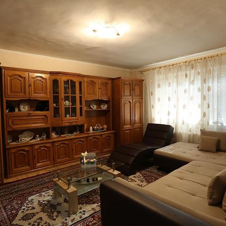 Apartament Dragos Voda Орадя Экстерьер фото