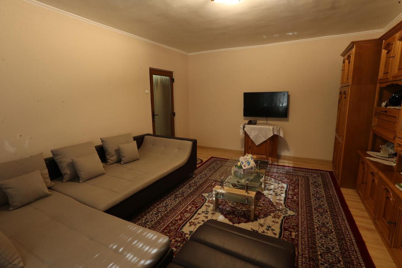 Apartament Dragos Voda Орадя Экстерьер фото